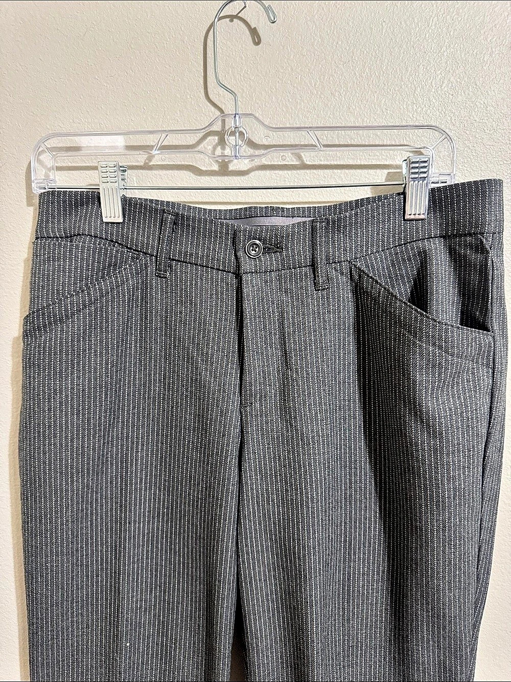 Lee Regular Fit Straight Leg Mid Rise Flex Motion Straight Leg Pants in Gray